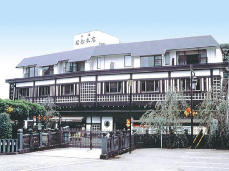 Wakamatsu Honten Hotel Narita Exterior foto